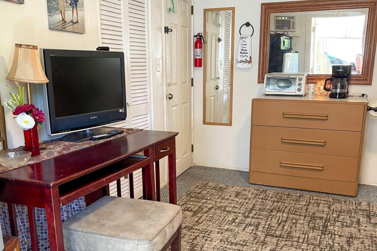 Lake Worth Studio With Smart Tv 6 Mi To Palm Beach! ليك وورث المظهر الخارجي الصورة